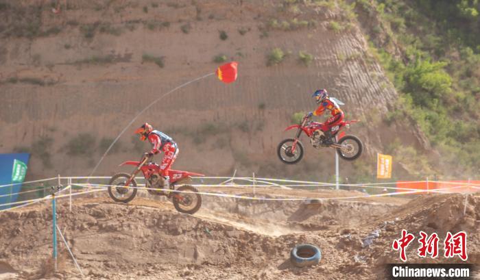 2024河津“农商银行杯”全国汽摩越野赛激情开赛