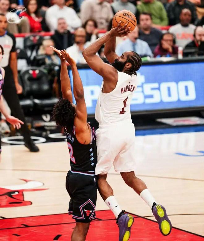 哈登36分率队逆转公牛 骑士险胜展现季后赛底气