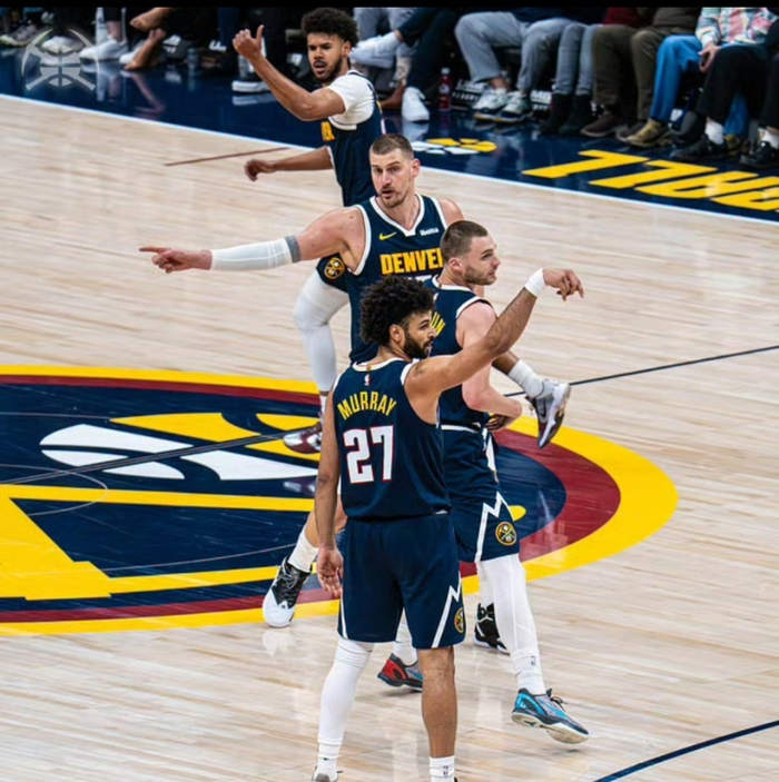 掘金力克独行侠锁定西部第四 火箭加时惜败森林