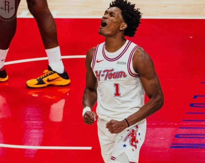 掘金力克独行侠锁定西部第四 火箭加时惜败森林