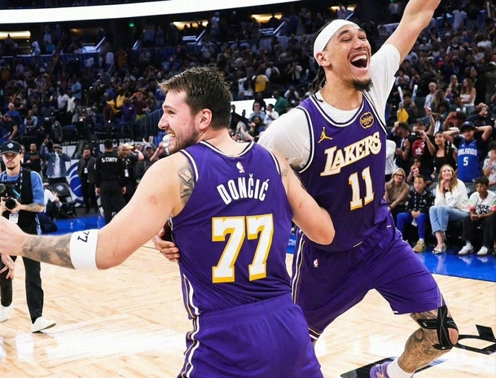 掘金力克独行侠锁定西部第四 火箭加时惜败森林