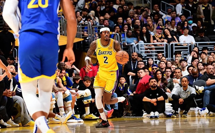 范德比尔特从功臣沦为边缘球员，湖人战术轮换