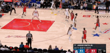 哈特关键三分锁定胜局 火箭轻取76人稳居附加赛