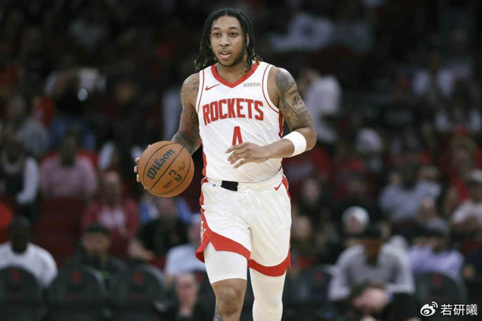 火箭裁判争议引热议 戴维森续约补强阵容